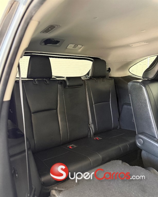 2020 Toyota Highlander XLE — foto 10 / 12