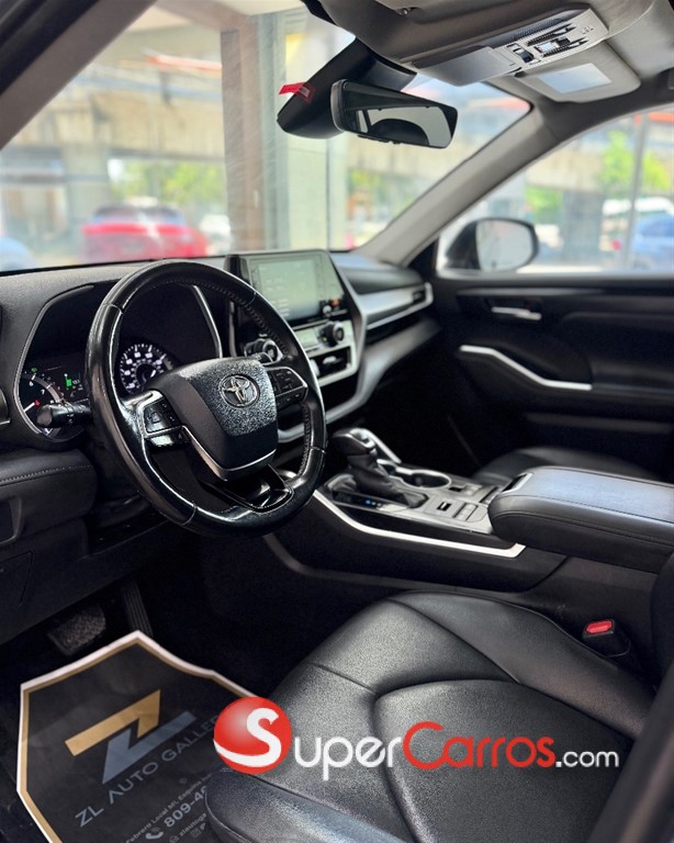 2020 Toyota Highlander XLE — foto 11 / 12