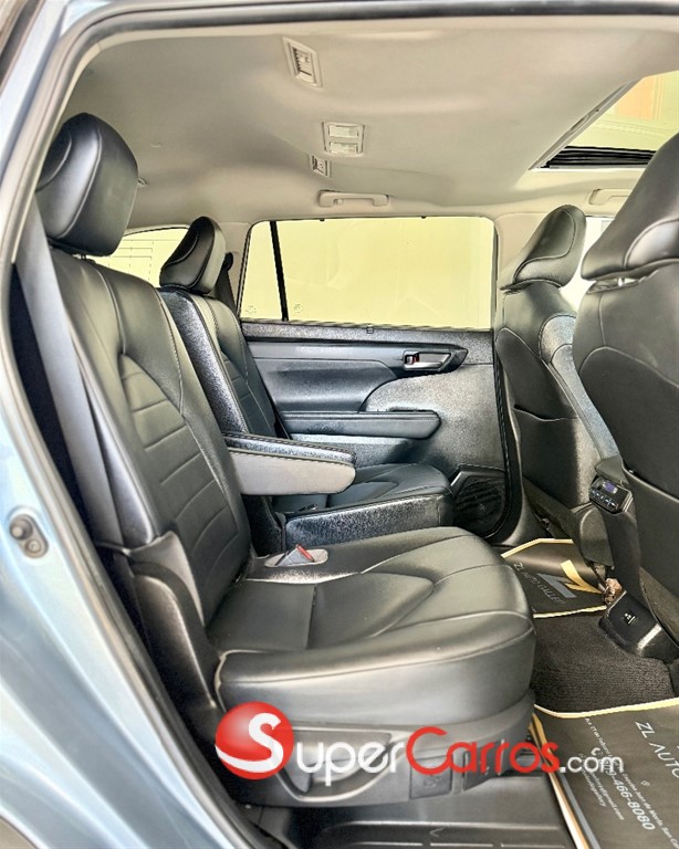 2020 Toyota Highlander XLE — foto 12 / 12