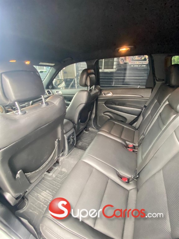 2015 Jeep Grand Cherokee Laredo 4x4 — foto 6 / 12