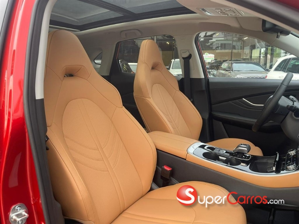 2027 Forthing EVO T5 — foto 10 / 12