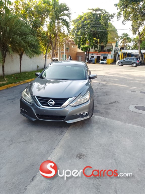 2016 Nissan Altima SV