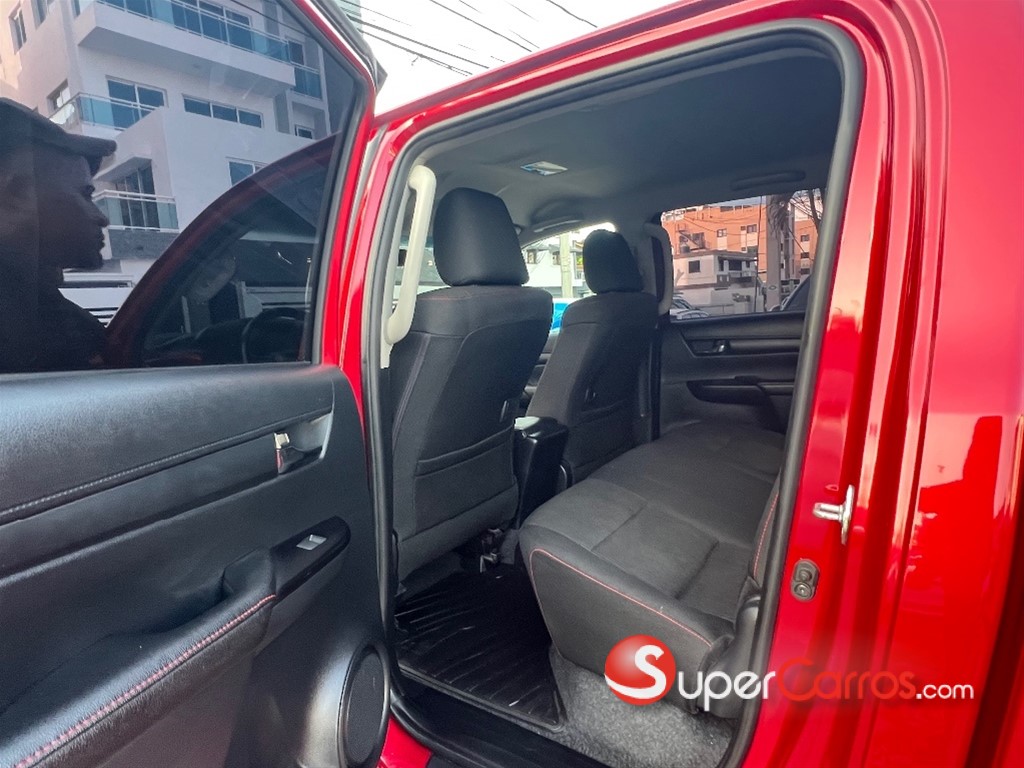 2018 Toyota Hilux Full 2.8 — foto 8 / 12