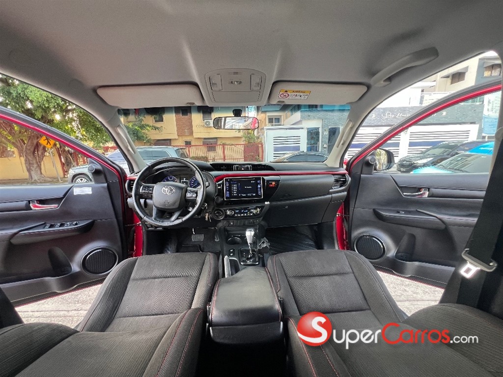 2018 Toyota Hilux Full 2.8 — foto 9 / 12