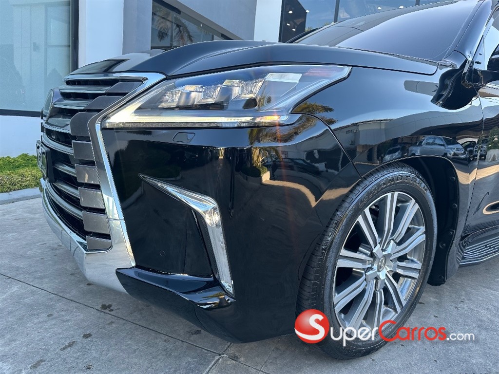 2017 Lexus LX 570 — foto 4 / 12