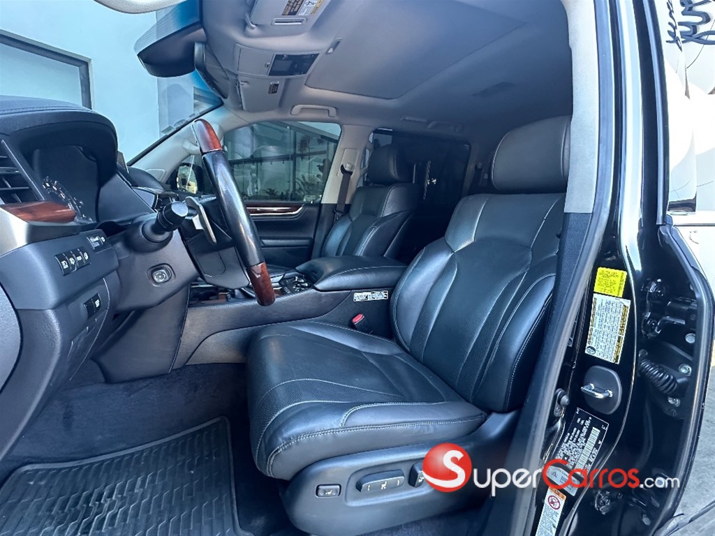 2017 Lexus LX 570 — foto 5 / 12