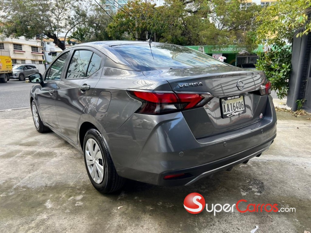 2024 Nissan Versa Sense — foto 3 / 8