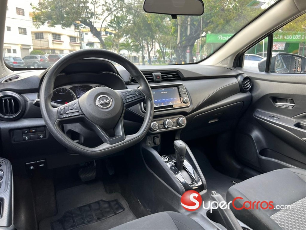 2024 Nissan Versa Sense — foto 5 / 8