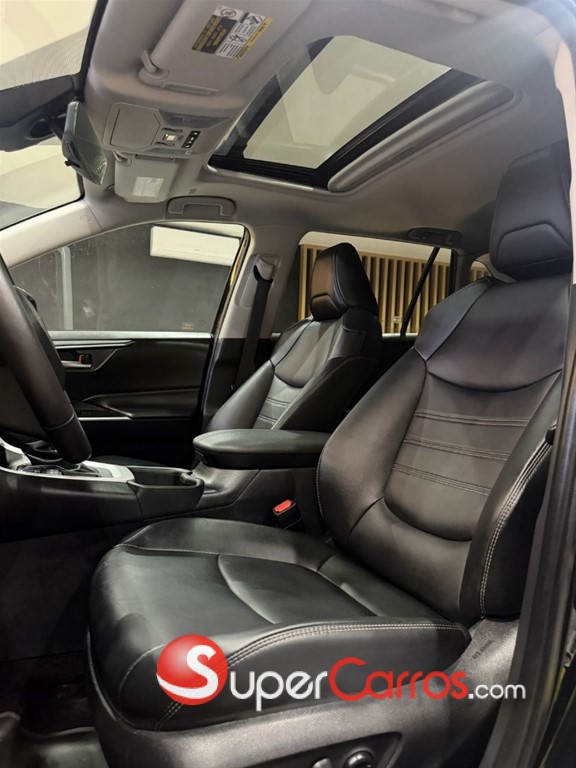 2023 Toyota RAV4 XLE — foto 4 / 9