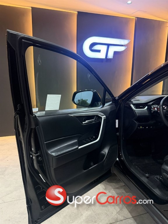 2023 Toyota RAV4 XLE — foto 5 / 9
