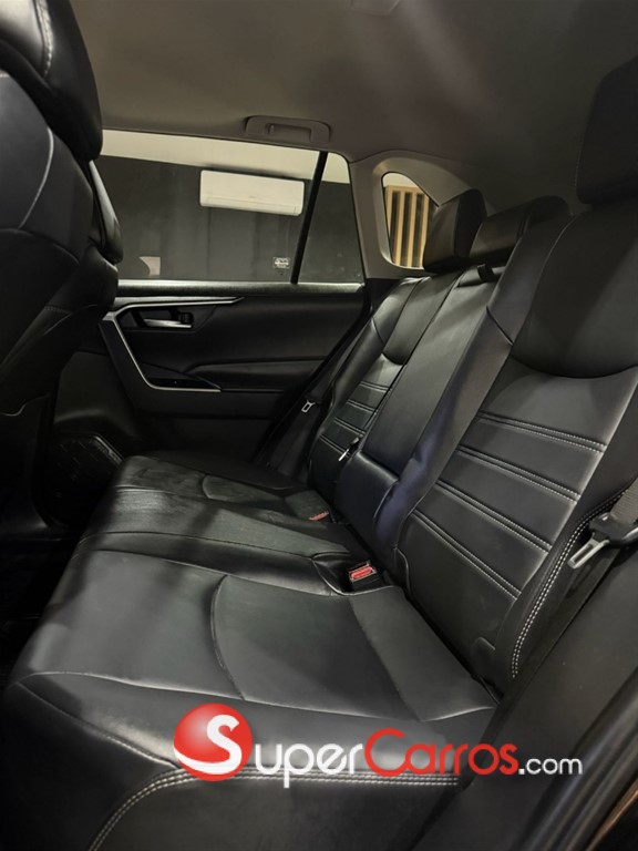 2023 Toyota RAV4 XLE — foto 7 / 9