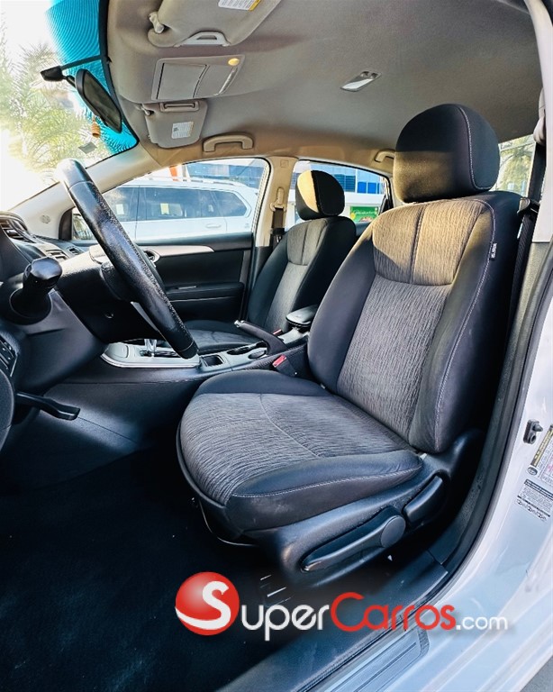 2015 Nissan Sentra SV — foto 4 / 12