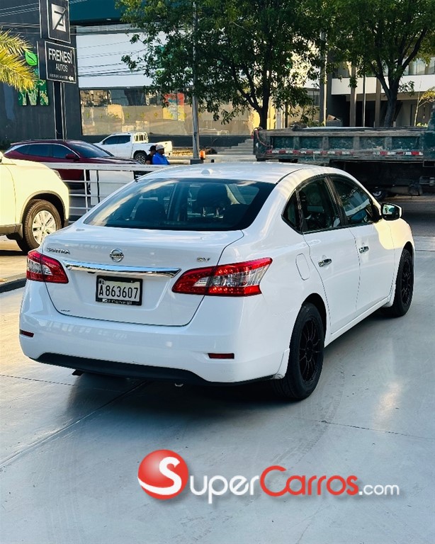 2015 Nissan Sentra SV — foto 10 / 12