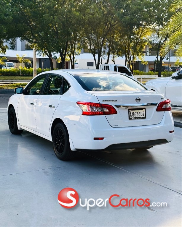 2015 Nissan Sentra SV — foto 12 / 12