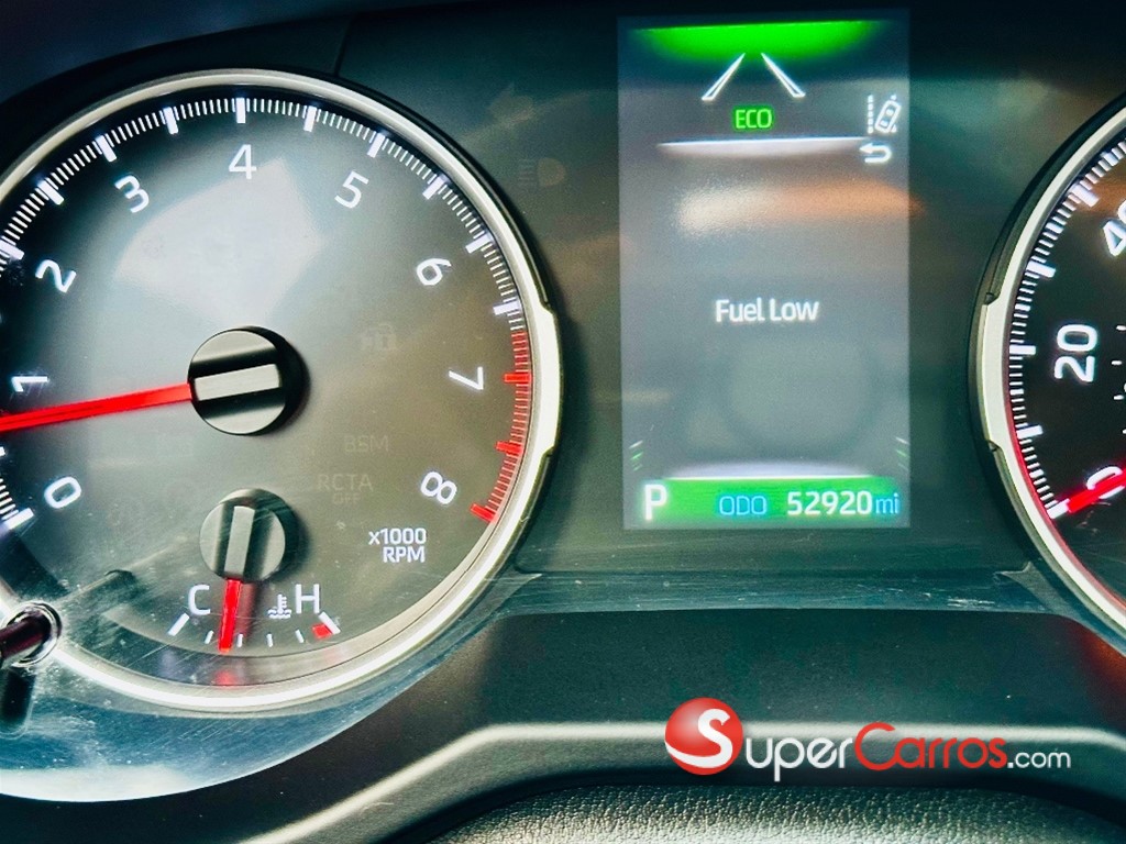 2022 Toyota RAV4 XLE PLUS — foto 11 / 12