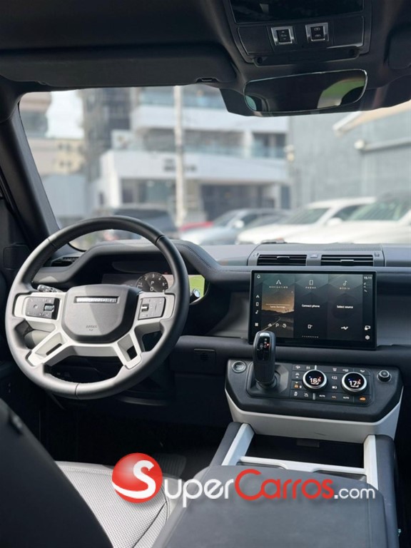 2025 Land Rover Defender 110 SE HYBRID — foto 5 / 9