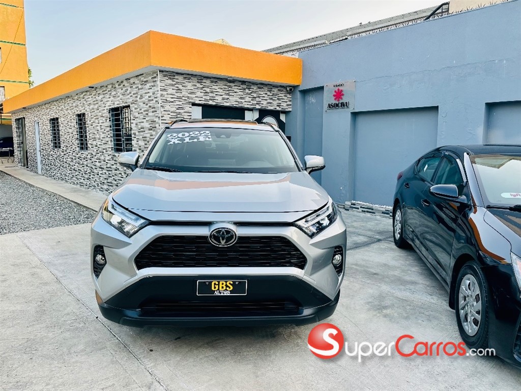 2022 Toyota RAV4 XLE PLUS