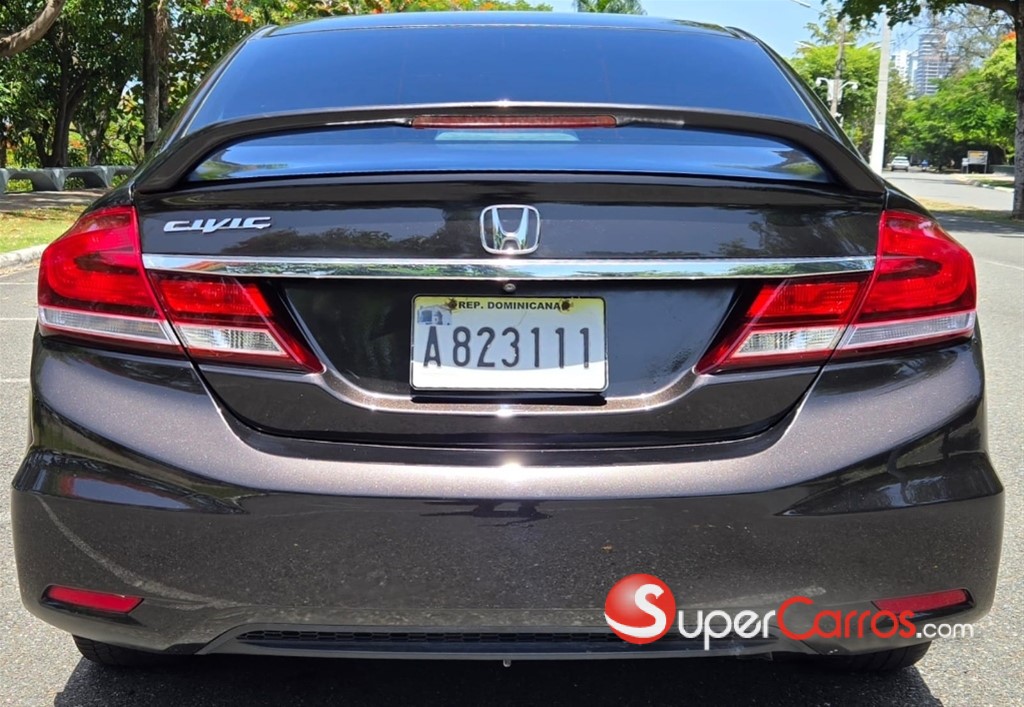 2013 Honda Civic LX — foto 8 / 12