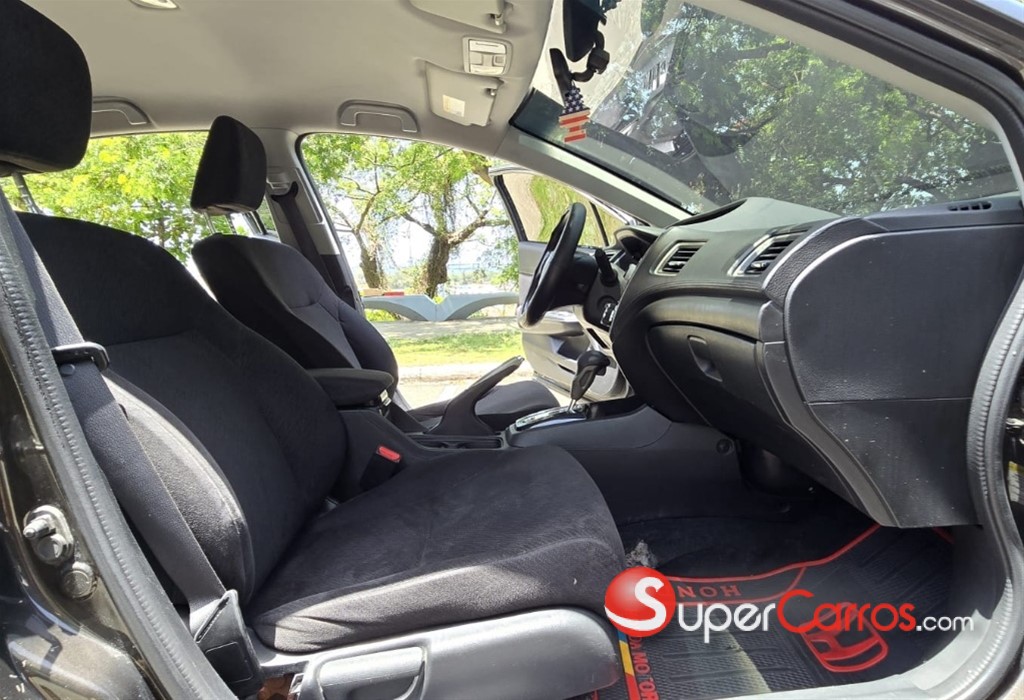 2013 Honda Civic LX — foto 10 / 12