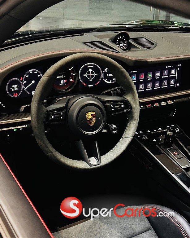 2024 Porsche 911 Carrera GTS — foto 6 / 12