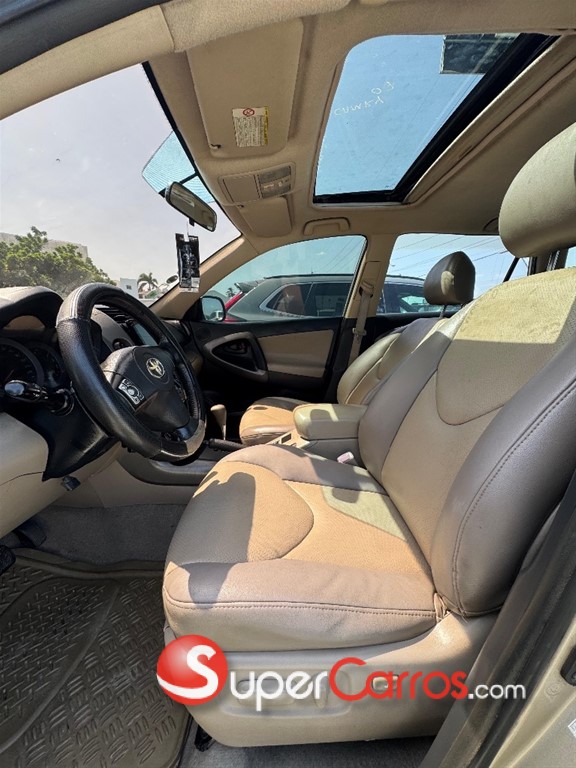 2006 Toyota RAV4 — foto 9 / 10