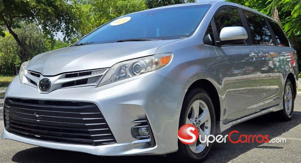 2020 Toyota Sienna LE