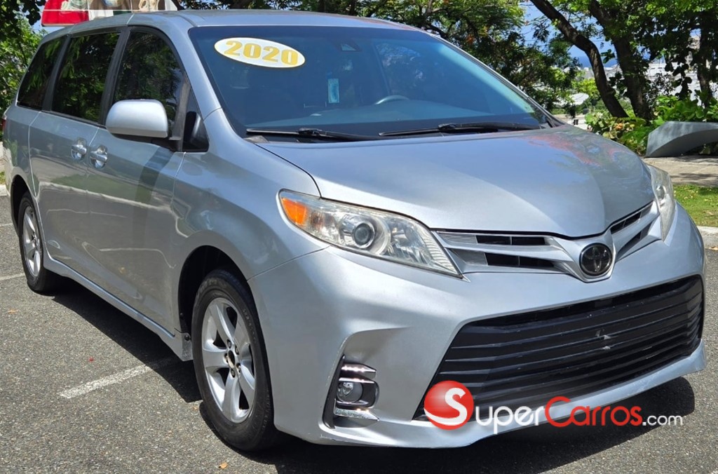 2020 Toyota Sienna LE — foto 3 / 12