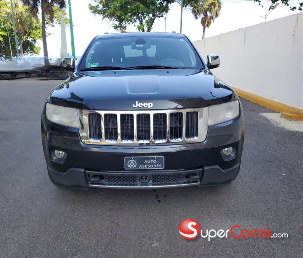 2011 Jeep Grand Cherokee Limited 4x4 — foto 4 / 12