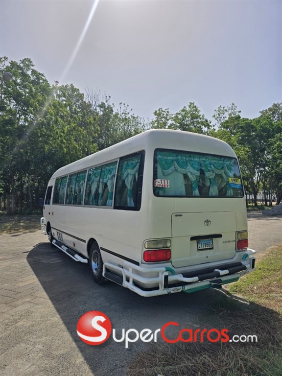 2018 Toyota Coaster — foto 10 / 12