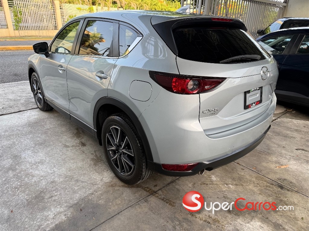 2021 Mazda CX-5 Touring — foto 6 / 10