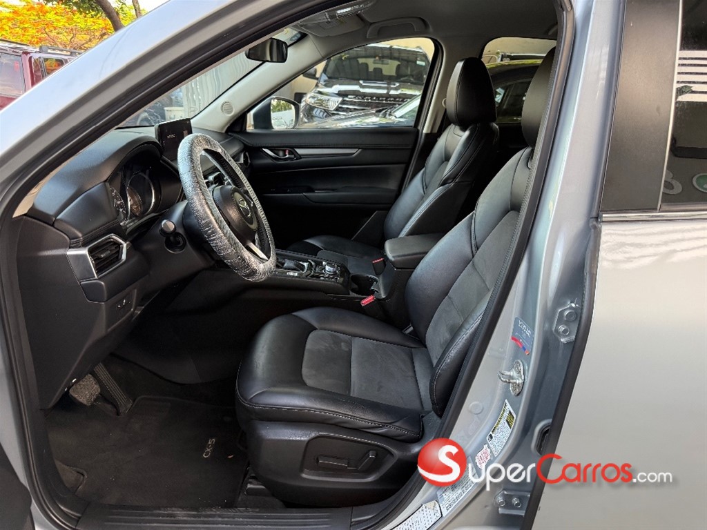 2021 Mazda CX-5 Touring — foto 8 / 10