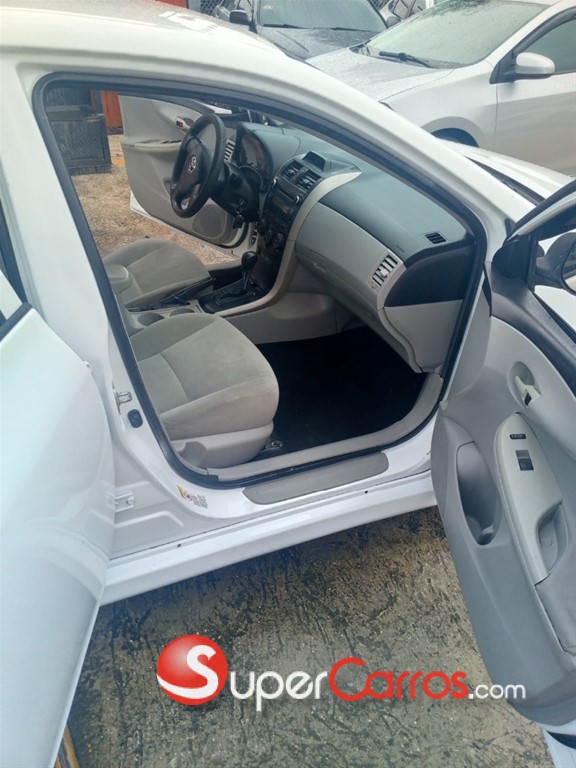 2012 Toyota Corolla — foto 7 / 11
