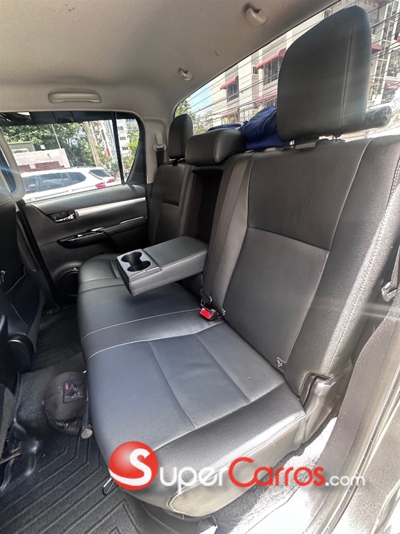 2020 Toyota Hilux Limited — foto 11 / 12