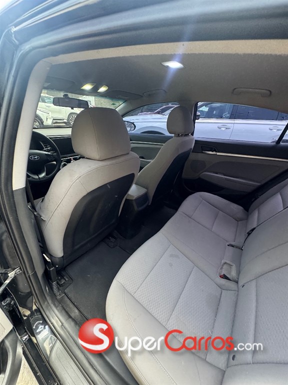 2019 Hyundai Elantra SEL — foto 10 / 12
