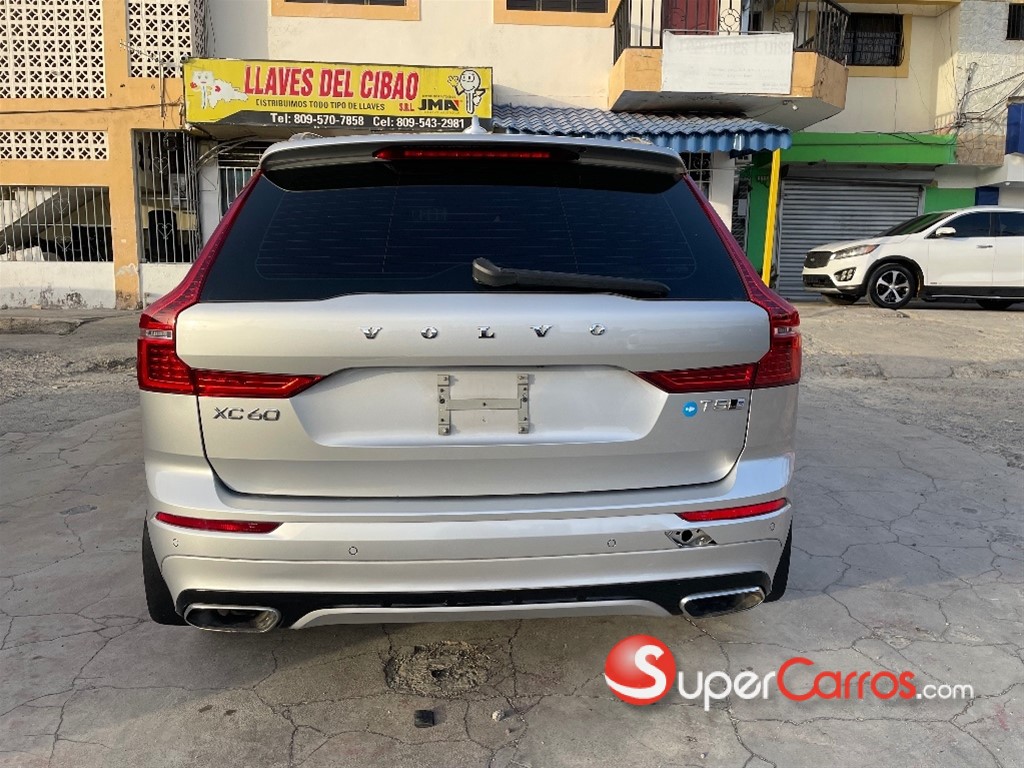 2019 Volvo XC60 T5 — foto 8 / 12