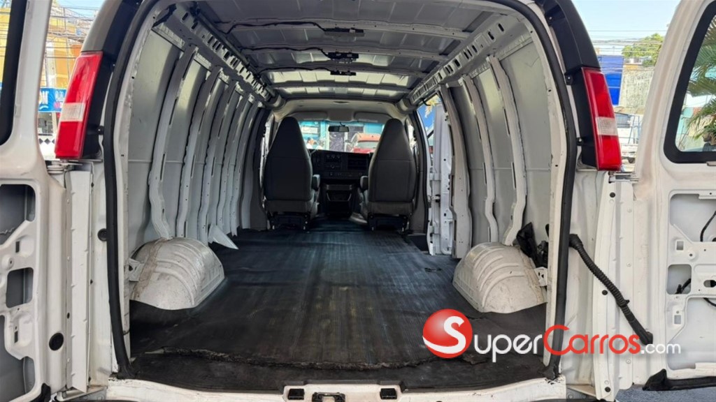2021 Chevrolet Express — foto 9 / 12