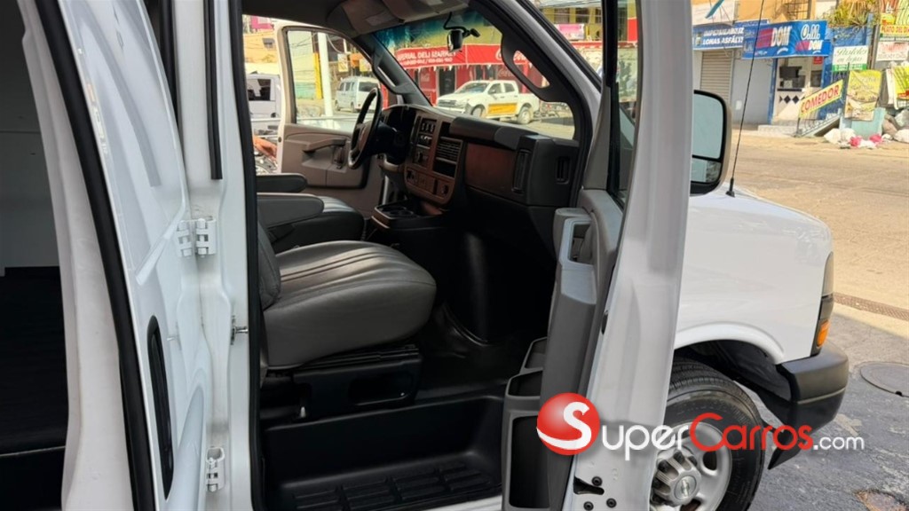 2021 Chevrolet Express — foto 11 / 12