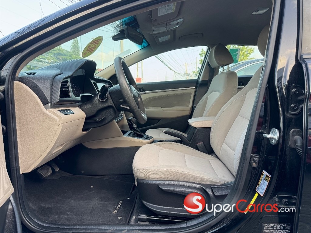 2020 Hyundai Elantra SEL — foto 7 / 11