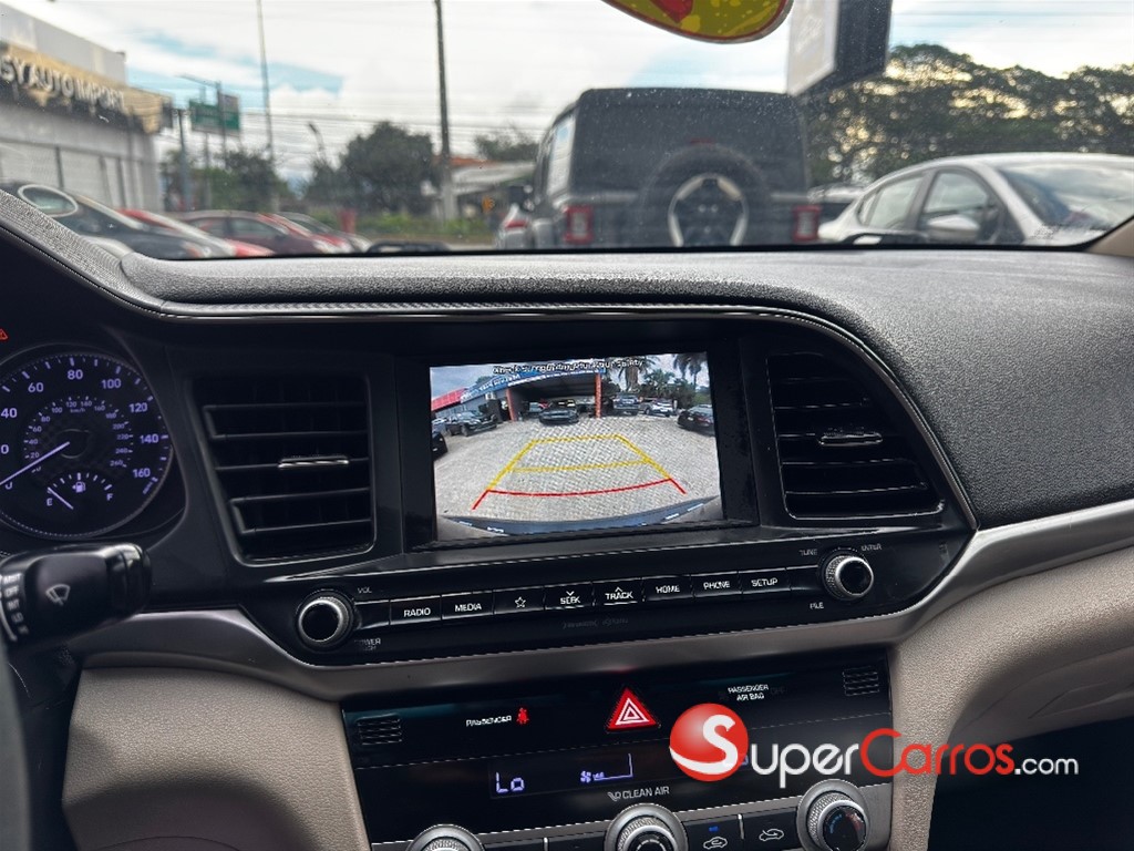 2020 Hyundai Elantra SEL — foto 10 / 11