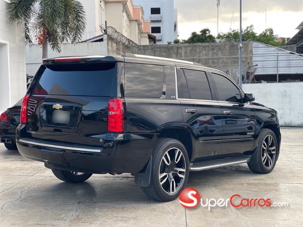 2016 Chevrolet Tahoe LTZ — foto 4 / 10