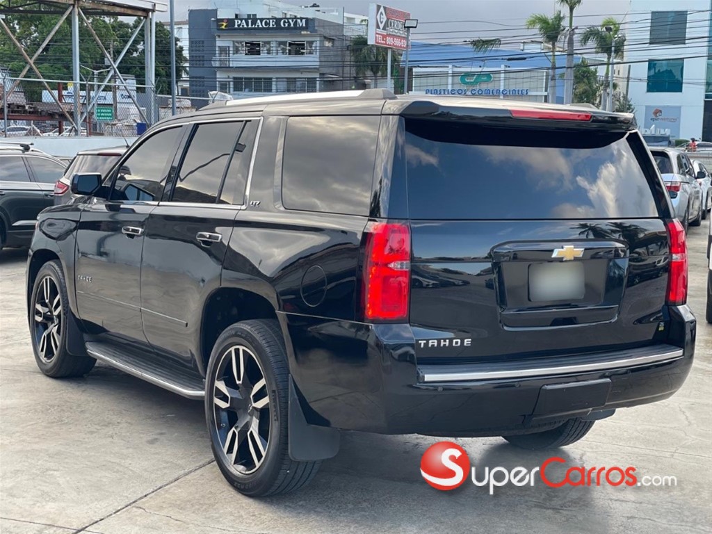 2016 Chevrolet Tahoe LTZ — foto 6 / 10
