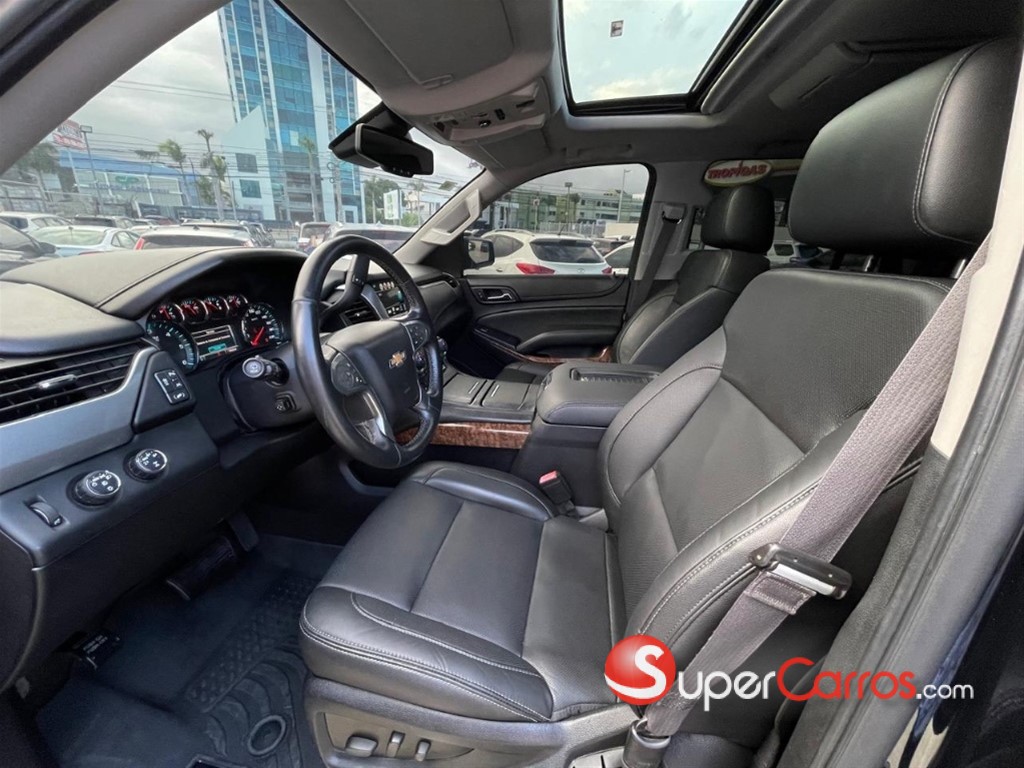2016 Chevrolet Tahoe LTZ — foto 8 / 10