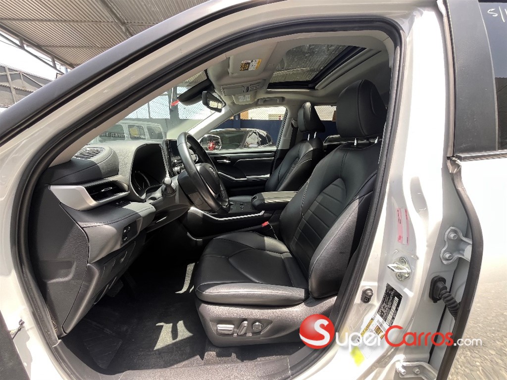 2023 Toyota Highlander XLE — foto 6 / 11
