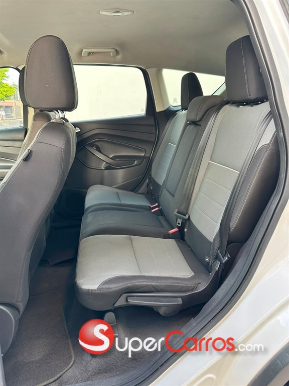 2014 Ford Escape SE Ecoboost — foto 7 / 9