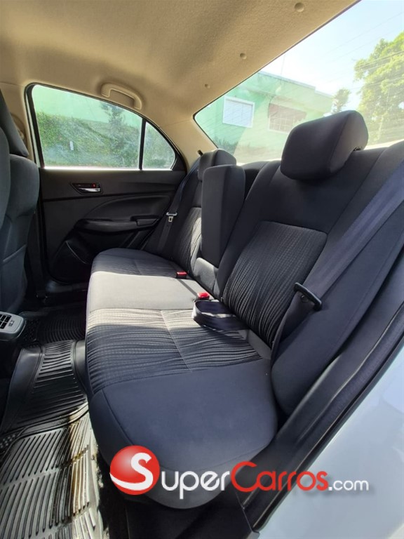 2024 Suzuki Dzire GLX — foto 10 / 12
