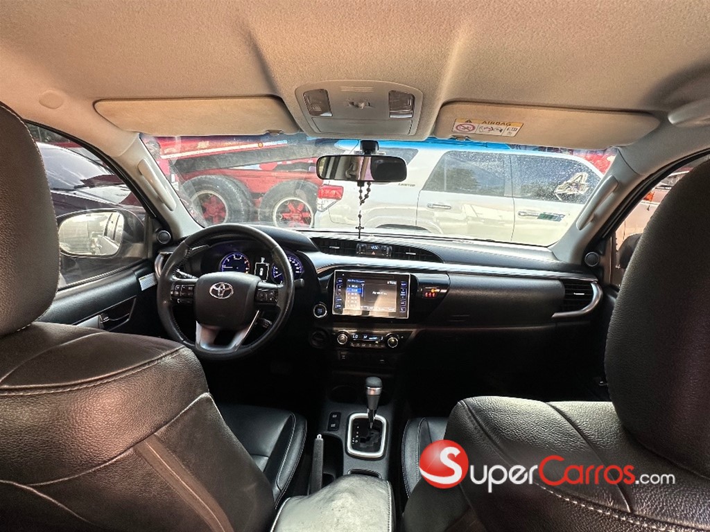 2019 Toyota Hilux Limited — foto 5 / 8