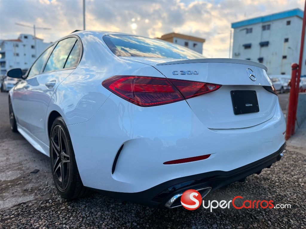 2022 Mercedes-Benz Clase C 300 AMG — foto 3 / 8