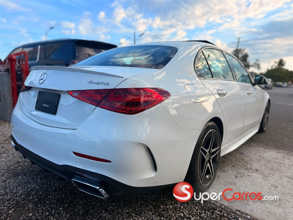 2022 Mercedes-Benz Clase C 300 AMG — foto 4 / 8