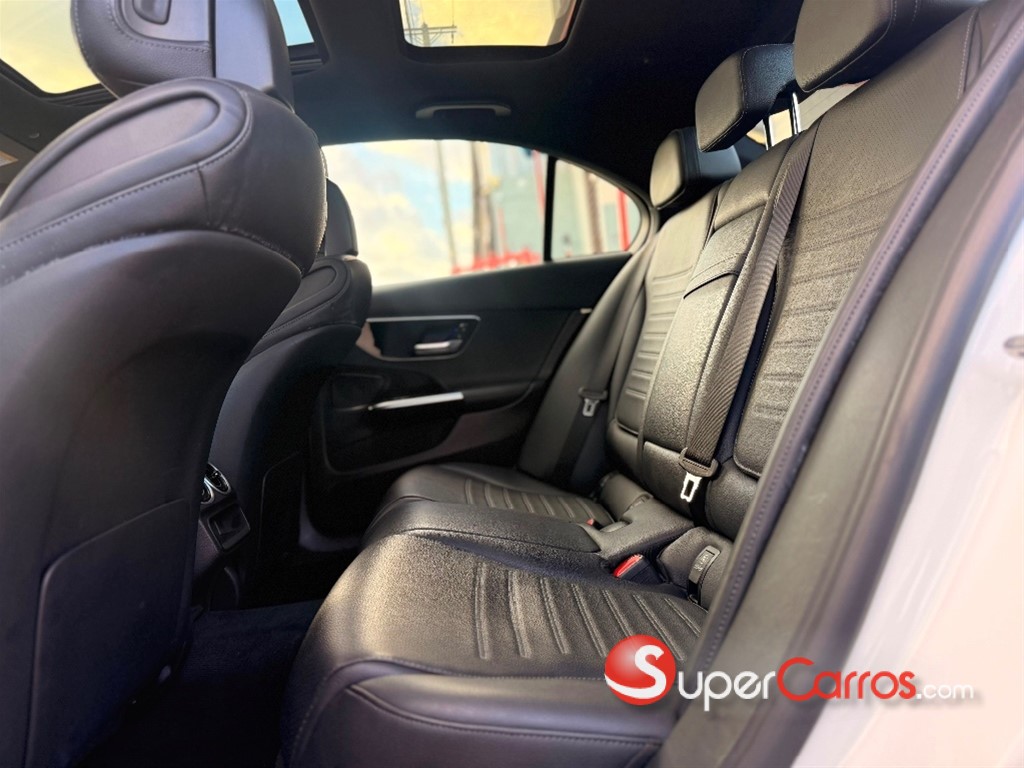 2022 Mercedes-Benz Clase C 300 AMG — foto 8 / 8