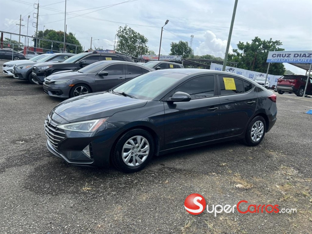 2020 Hyundai Elantra SE — foto 3 / 9